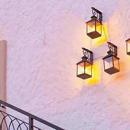Pom Alacati Boutique Hotel