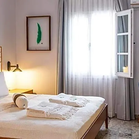 Pom Alacati Boutique Hotel *