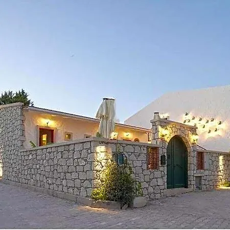 Pom Alacati Boutique Hotel Ciftlikkoyu