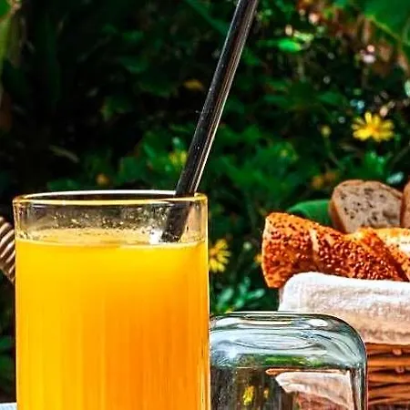 Pom Alacati Boutique Ciftlikkoyu